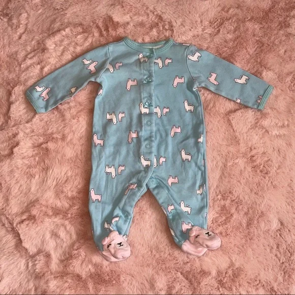 Carter’s baby girl or boy 0-3 months clothing - Picture 3 of 4